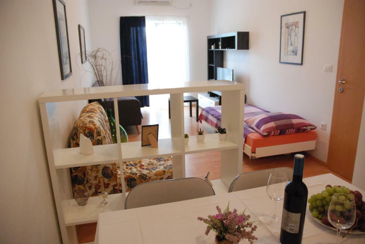 Apartmani Radin Rosini Exterior foto