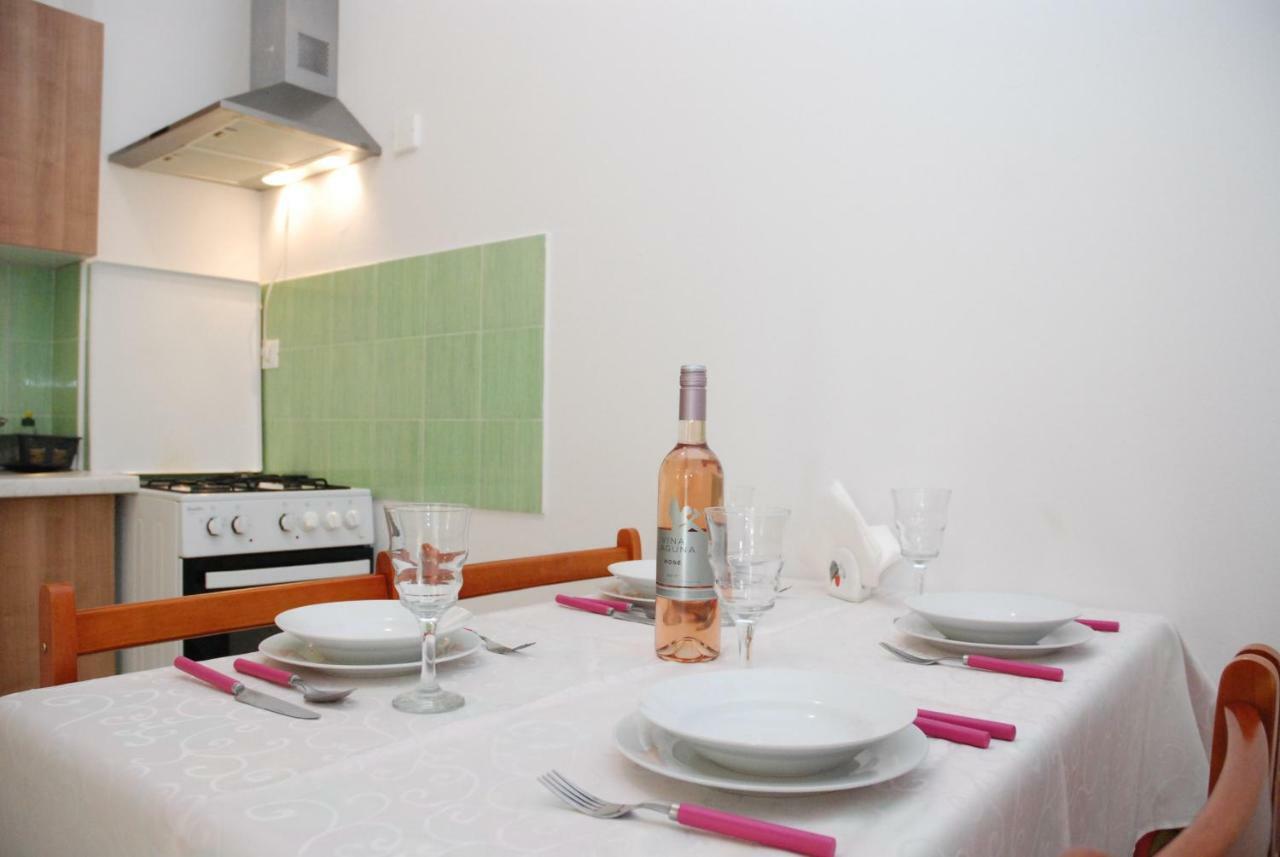 Apartmani Radin Rosini Exterior foto