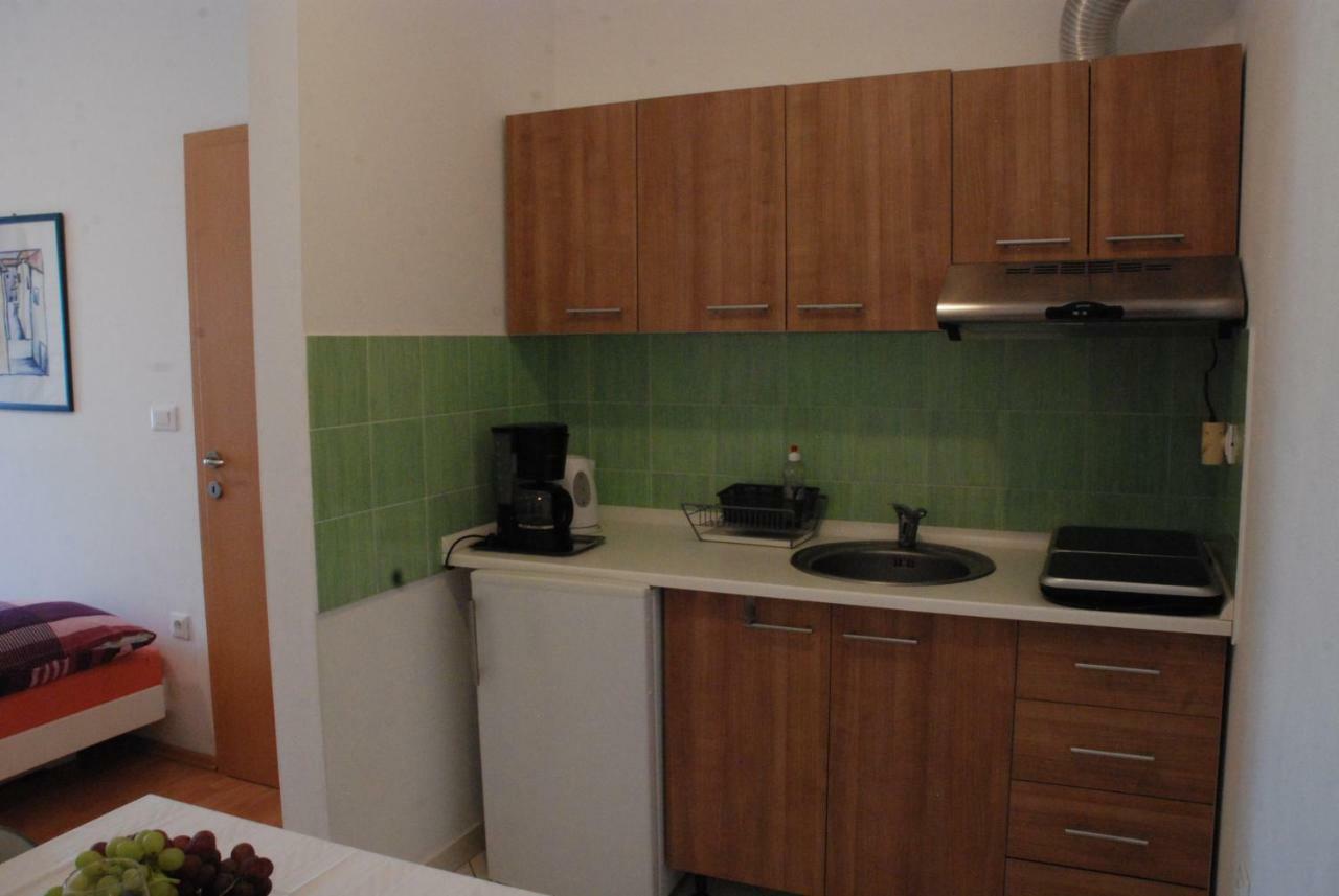 Apartmani Radin Rosini Exterior foto